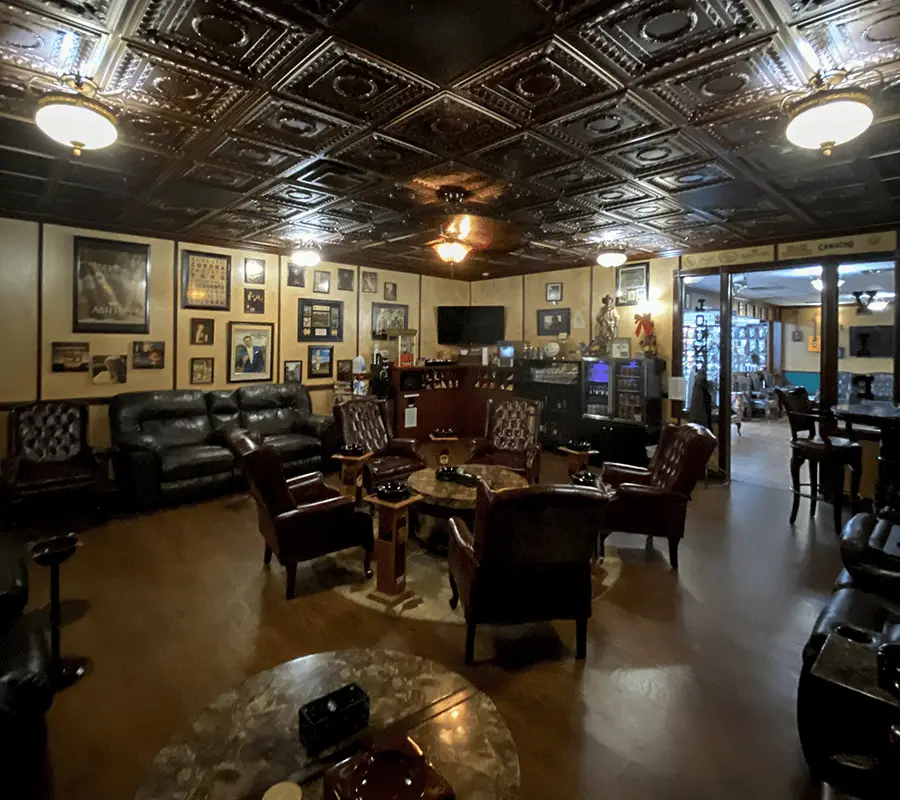 WBT_Lounge_Lansing2_01