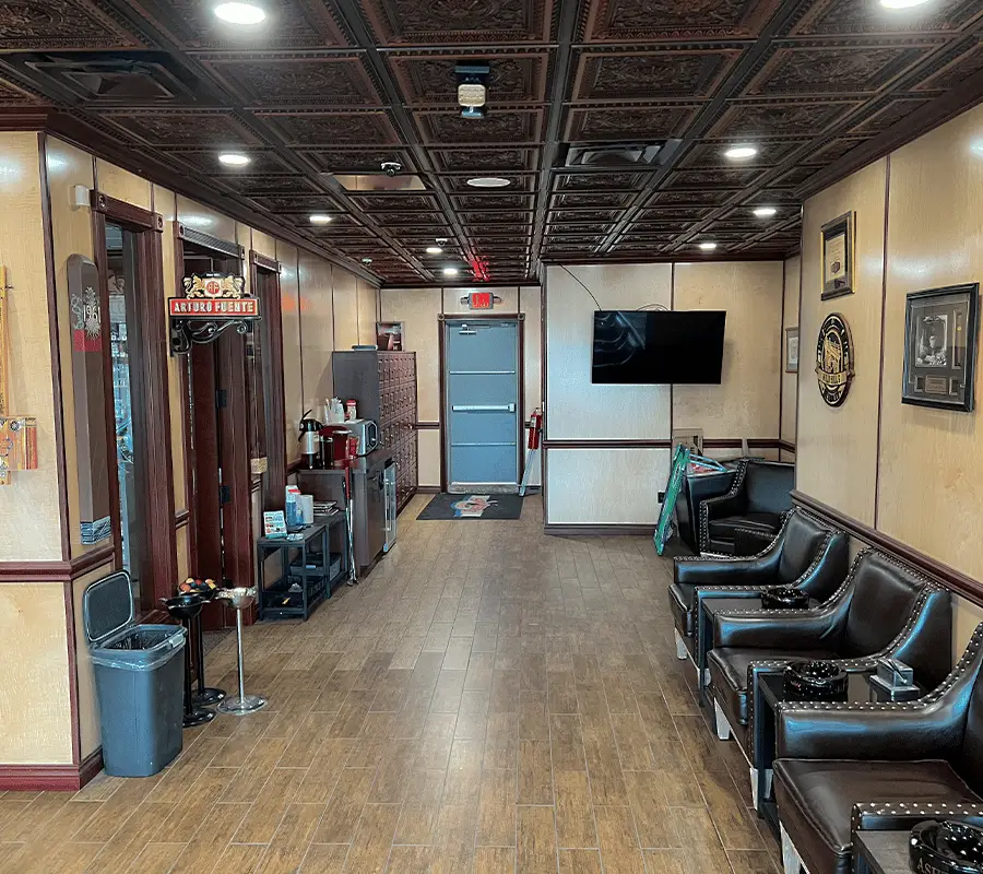 WBT_Lounges_Roseville_01